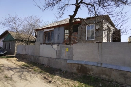 Продается дом и земельный участок