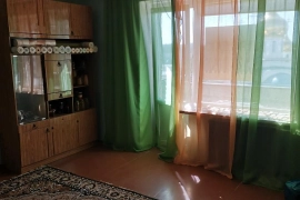 Продается 4-комнатная квартира